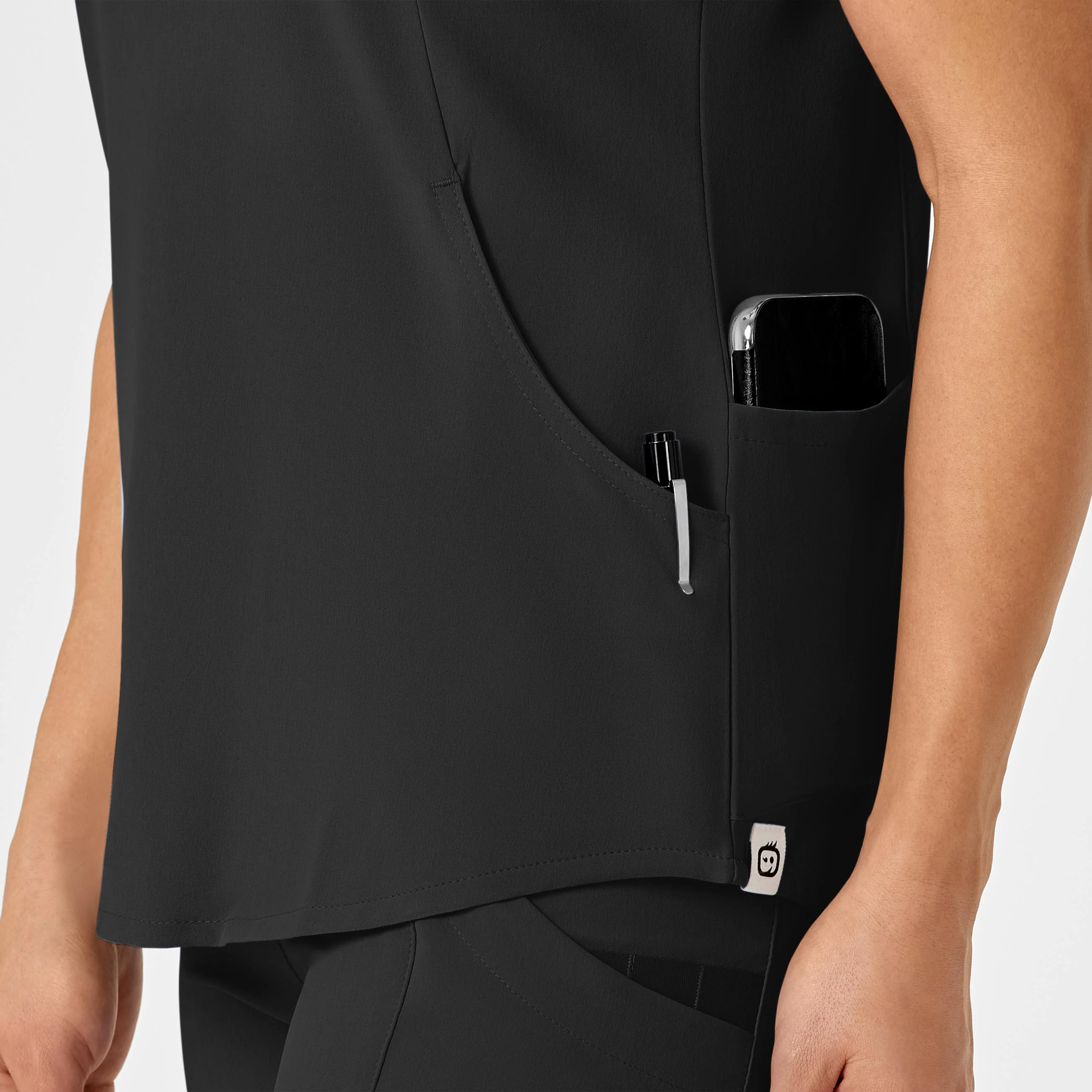 RENEW Women's Zip Accent Scrub Top - Black - Image 8